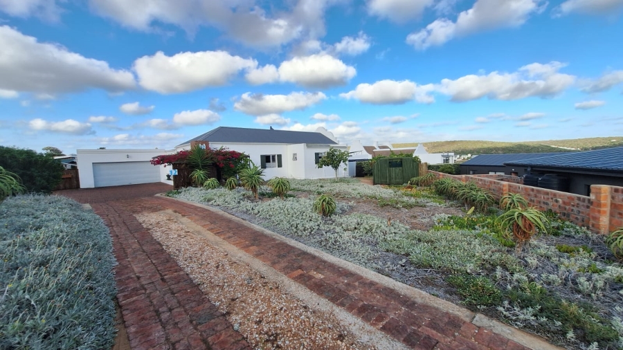 3 Bedroom Property for Sale in Stilbaai Wes Western Cape